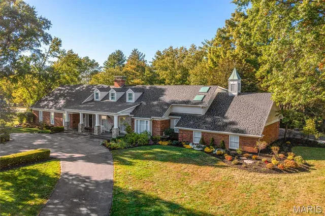$1,799,000 | 13527 Royal Glen Drive, Town and Country, MO 63131