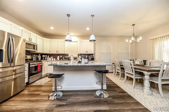 $429,900 | 1824 Appleton Court, Maryville, IL 62062