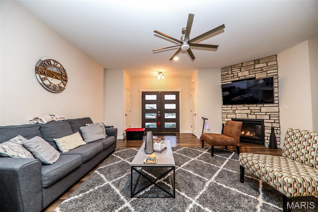 1824 Appleton Court Maryville, IL 62062 - Photo 5 of 20