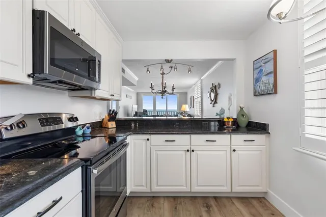 $394,999 | 3370 Ocean Shore Boulevard, Unit 504, Ormond Beach, FL 32176