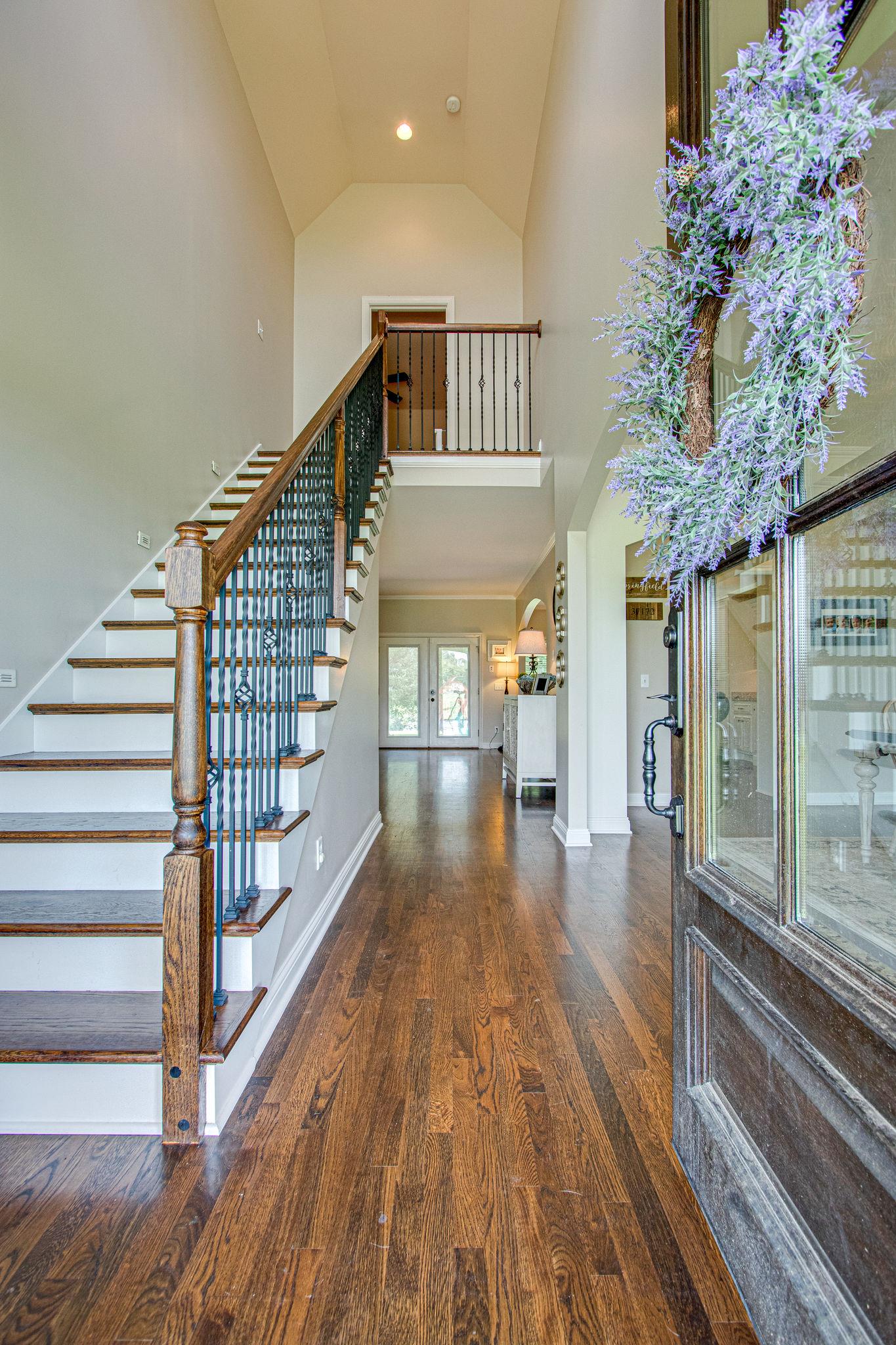 4996 Charles Dorris Road Springfield, TN 37172 - Photo 3 of 29 a view of entryway and hall with wooden floor