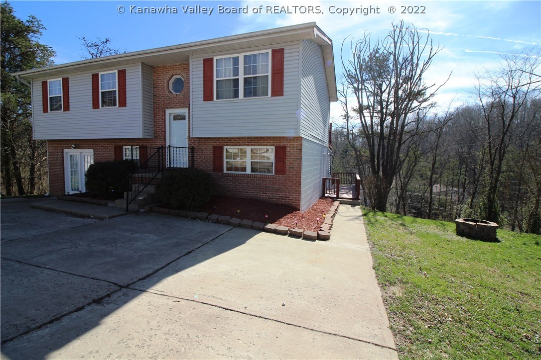 33 Poplar Hls Road Hurricane, WV 25526 - Photo 1 of 29 Gallery Image 1