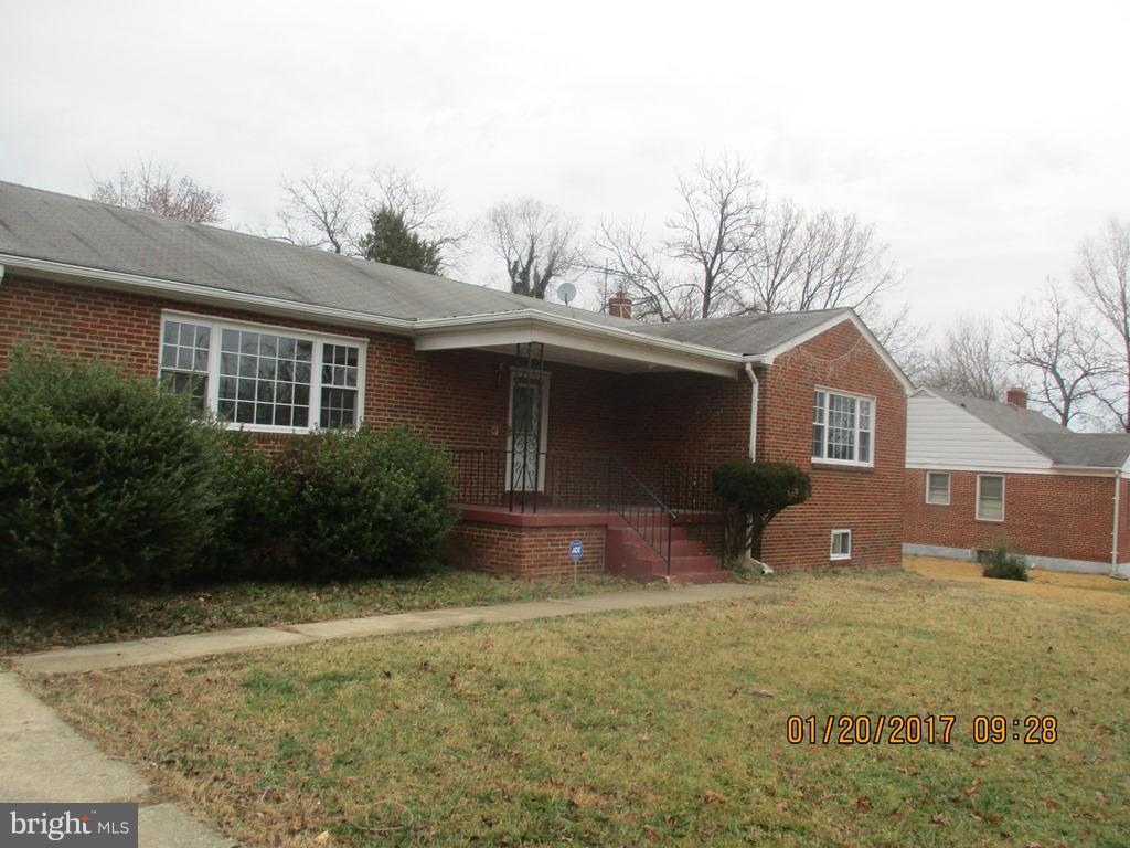 6104 Manor Road Clinton, MD 20735 - Photo 1 of 16 Exterior (Front)