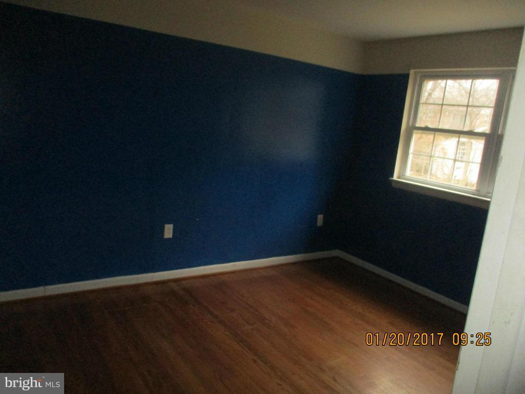 6104 Manor Road Clinton, MD 20735 - Photo 8 of 16 Bedroom