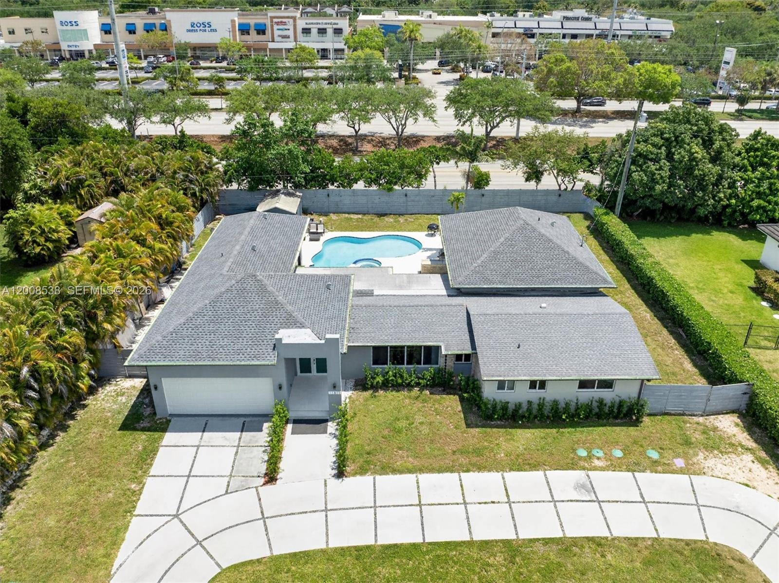 11811 Southwest 82nd Road Miami, FL 33156 - Photo 62 of 63 an aerial view of a house