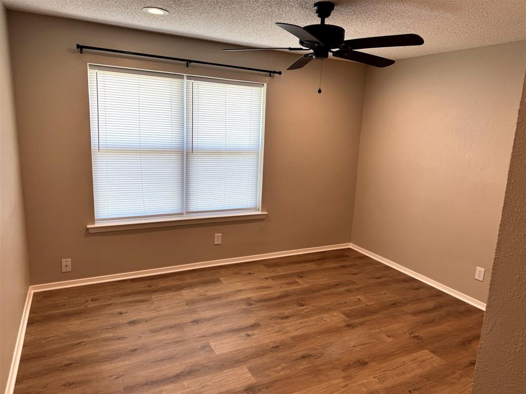 321 East Lake Street Krum, TX 76249 - Photo 15 of 24
