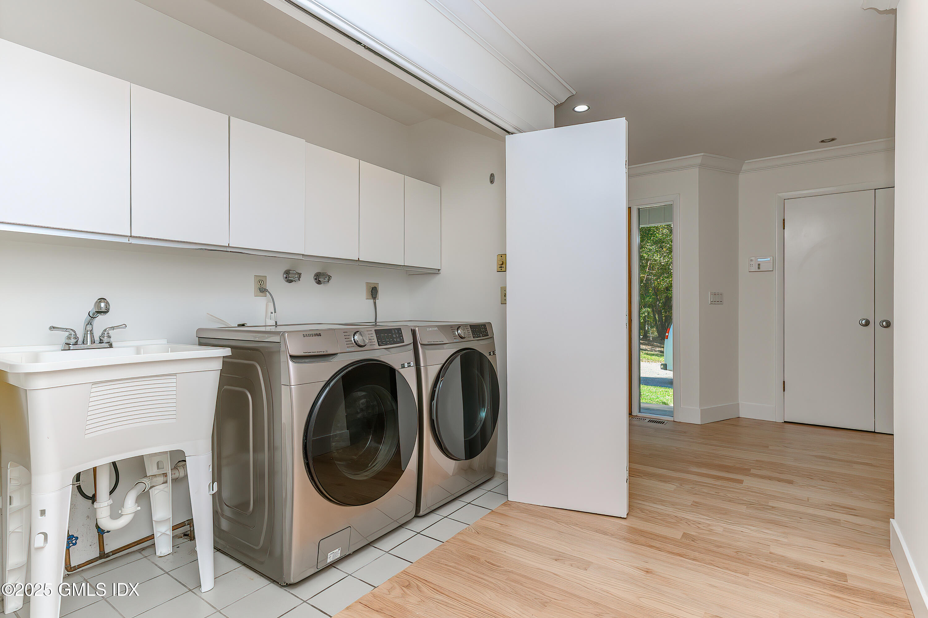 180 Riverbank Road Stamford, CT 06903 - Photo 19 of 42 Untitled-10