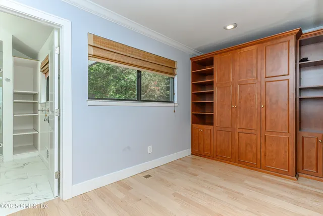 $1,350,000 | 180 Riverbank Road, Stamford, CT 06903