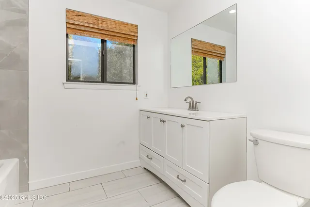 $1,350,000 | 180 Riverbank Road, Stamford, CT 06903