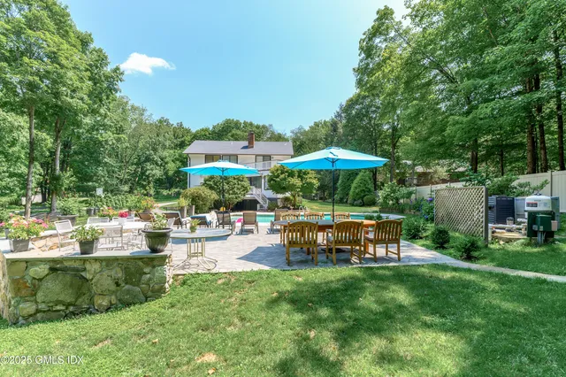 $1,350,000 | 180 Riverbank Road, Stamford, CT 06903