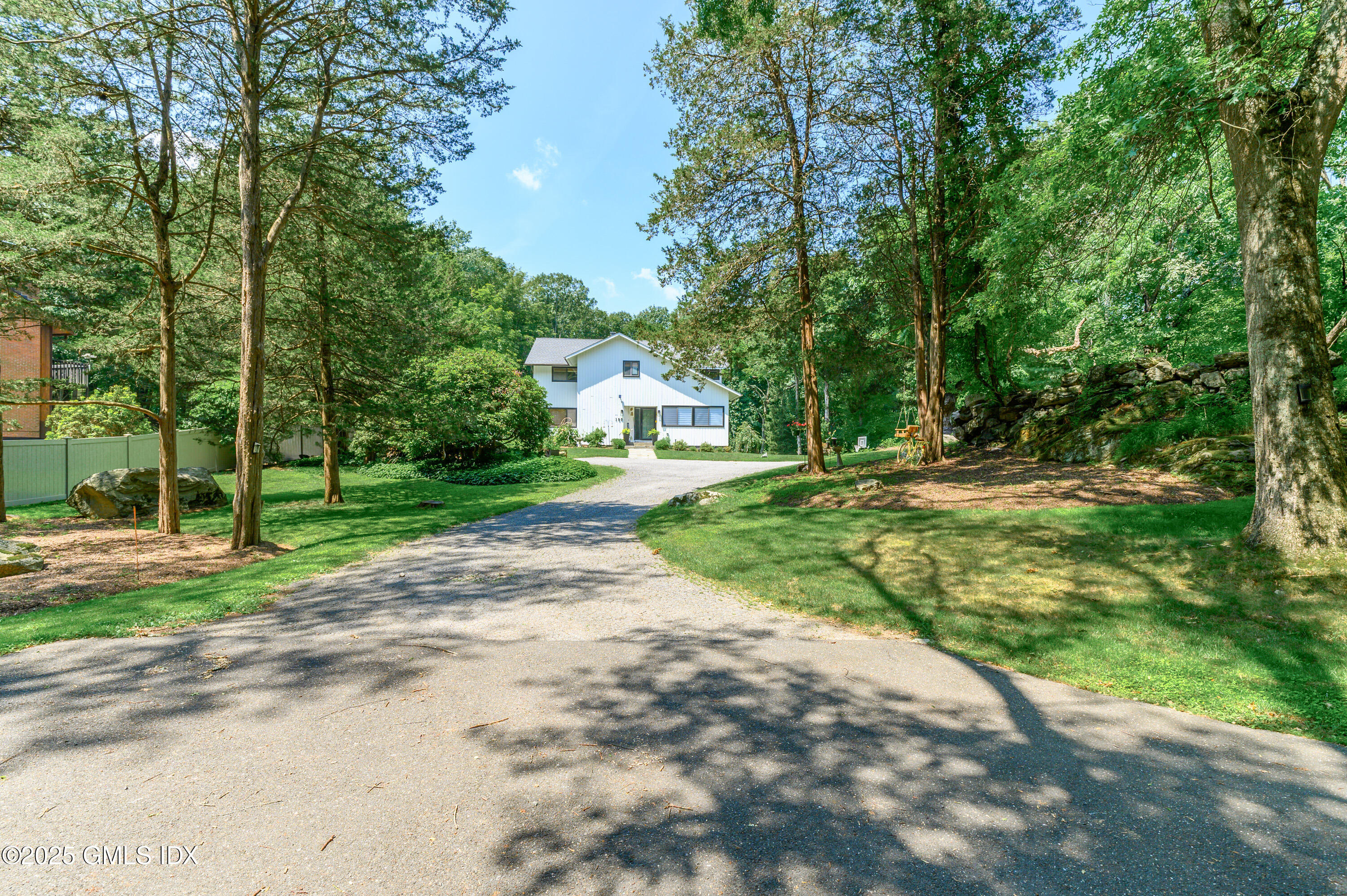 180 Riverbank Road Stamford, CT 06903 - Photo 40 of 42 _BZ66161