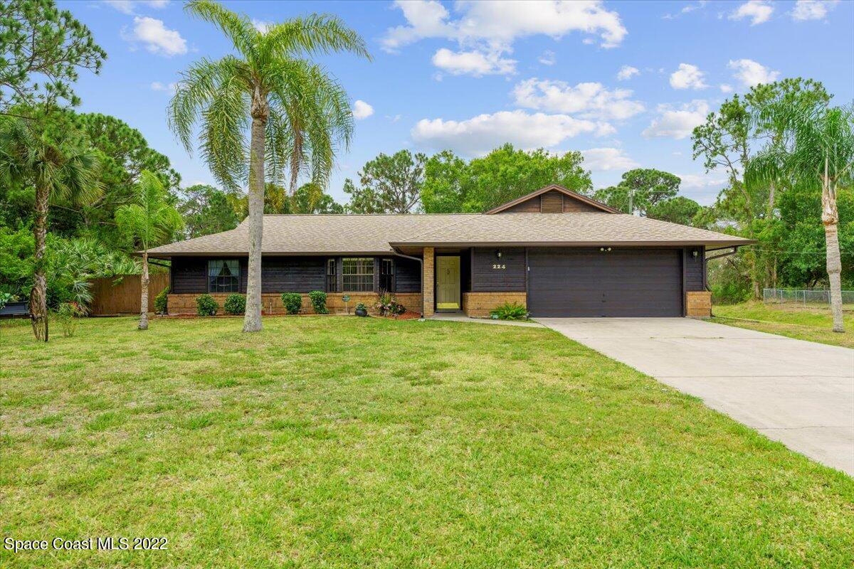 224 Rheine Road Northwest Palm Bay, FL 32907 - Photo 1 of 32 12-DSC03217