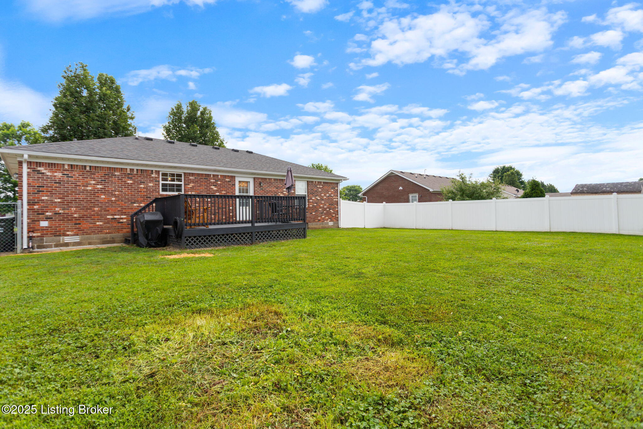 405 Forest Ridge Drive Mount Washington, KY 40047 - Photo 34 of 42 405 Forest Ridge Dr-7