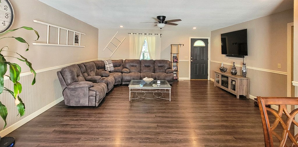 1605 Cody Road Mount Airy, GA 30563 - Photo 4 of 13 Gallery Image 4