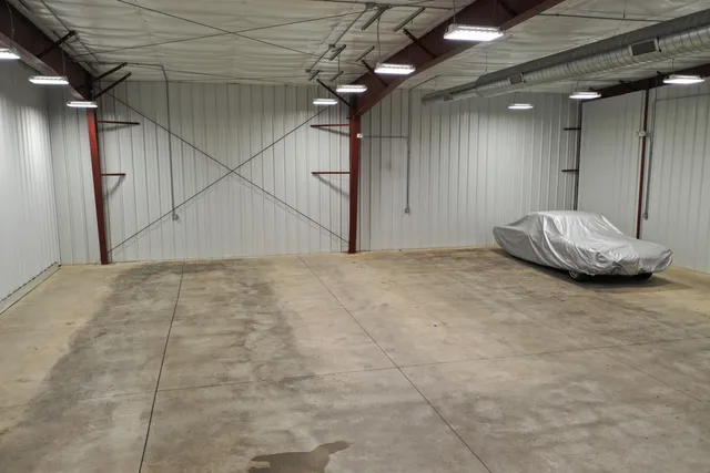 $1,500,000 | 2406 West Market Street, Bloomington, IL 61705