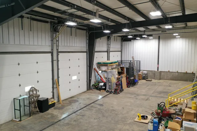 $1,500,000 | 2406 West Market Street, Bloomington, IL 61705