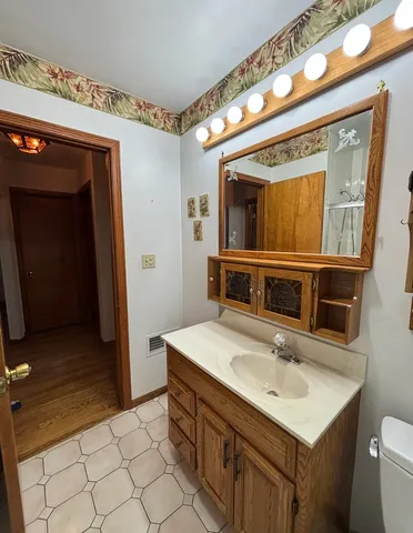 $299,000 | 3222 North Ozark Avenue, Chicago, IL 60634