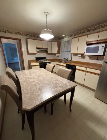 $299,000 | 3222 North Ozark Avenue, Chicago, IL 60634