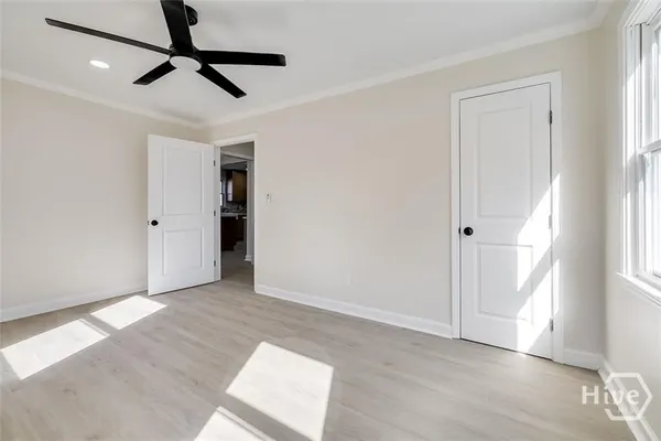 $2,400 | 2110 East 56th Street, Savannah, GA 31404