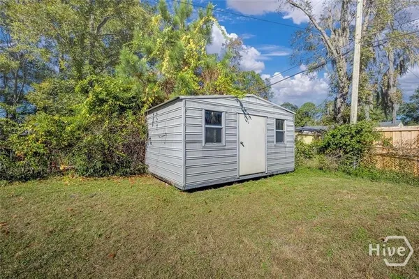 $2,400 | 2110 East 56th Street, Savannah, GA 31404