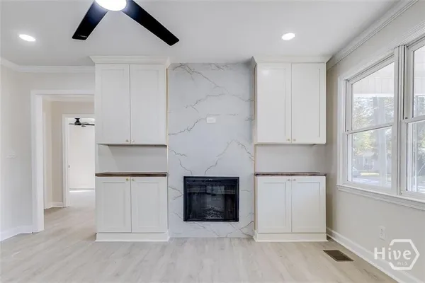 $2,400 | 2110 East 56th Street, Savannah, GA 31404