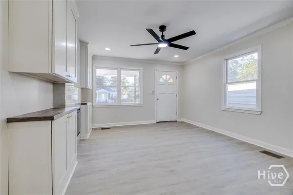 $2,400 | 2110 East 56th Street, Savannah, GA 31404