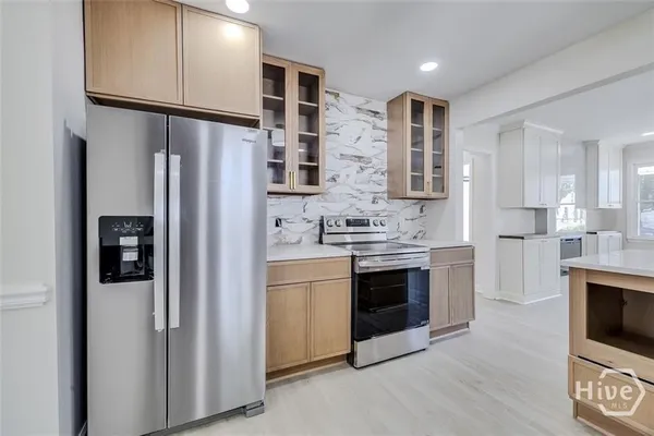 $2,400 | 2110 East 56th Street, Savannah, GA 31404