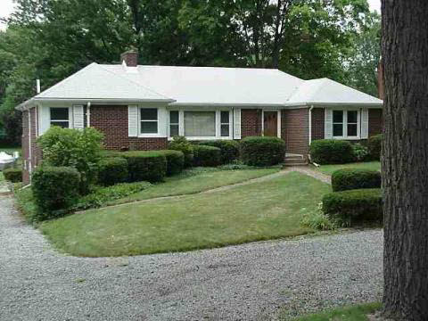 21265 Thorofare Road Grosse Ile, MI 48138 - Photo 1 of 1 791130.JPG
