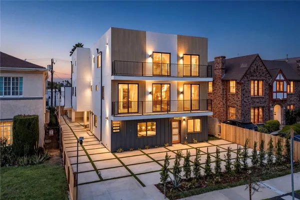 $4,370 | 1259 South Longwood Avenue, Unit 3 5, Los Angeles, CA 90019