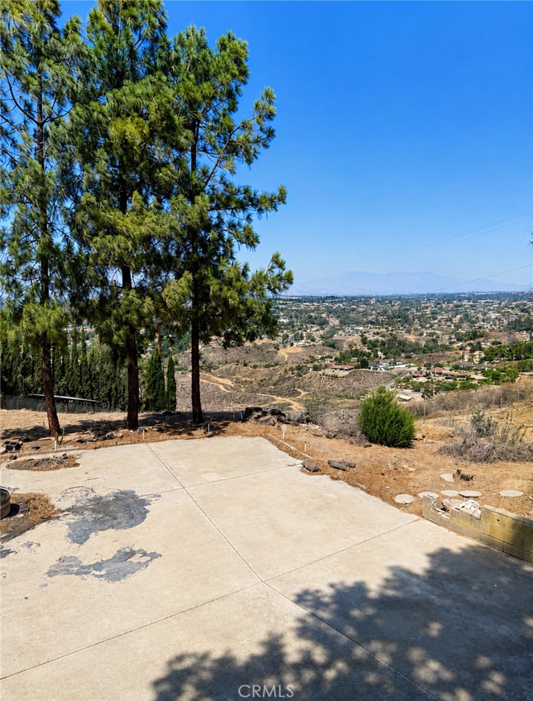 17301 Palm Road Riverside, CA 92503 - Photo 9 of 38
