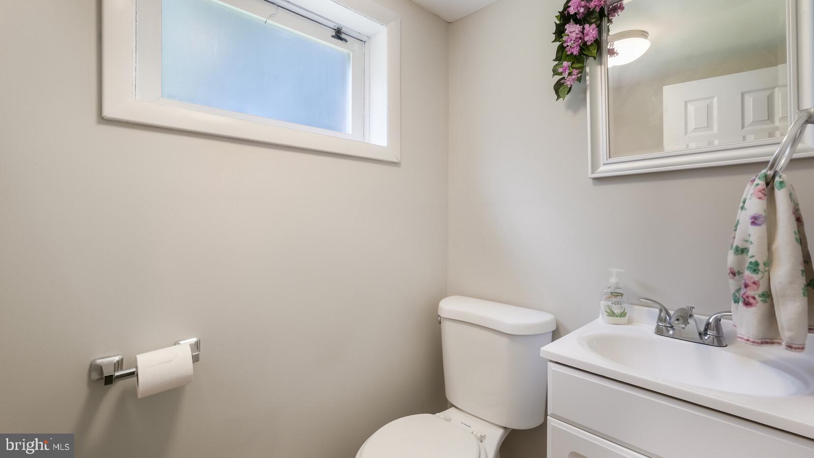 717 Cambridge Road Brookhaven, PA 19015 - Photo 15 of 33 Gallery Image 15