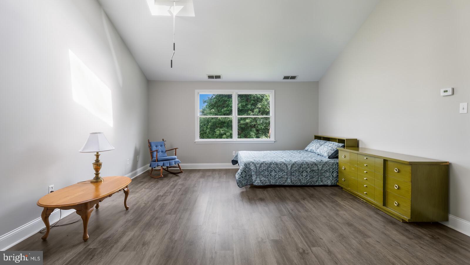 717 Cambridge Road Brookhaven, PA 19015 - Photo 26 of 33 Gallery Image 26