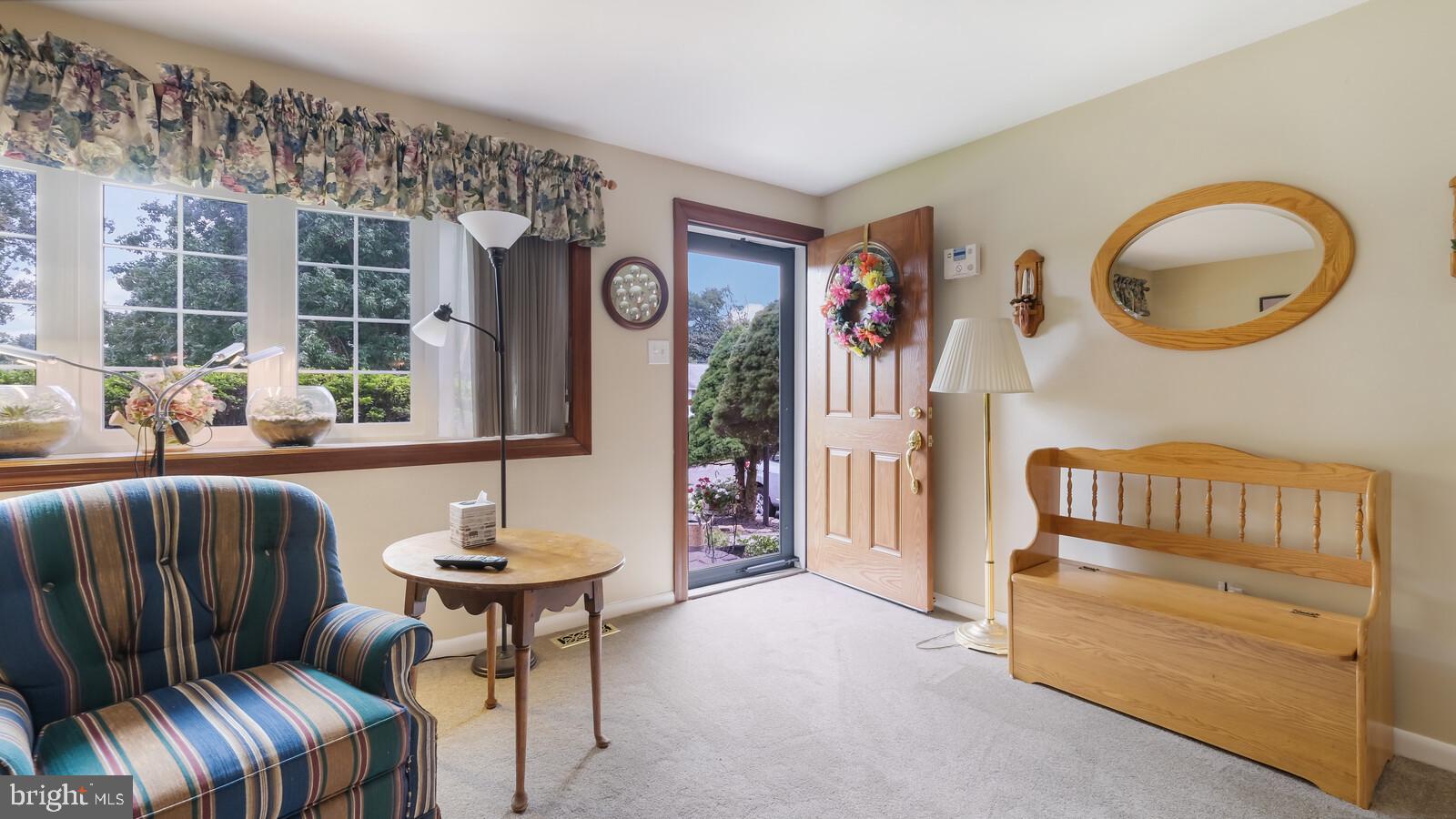 717 Cambridge Road Brookhaven, PA 19015 - Photo 5 of 33 Gallery Image 5