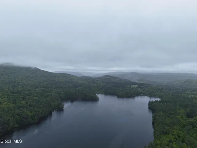 $425,000 | 191 Gifford Valley Road, Unit LOT30, Northampton, NY 12117