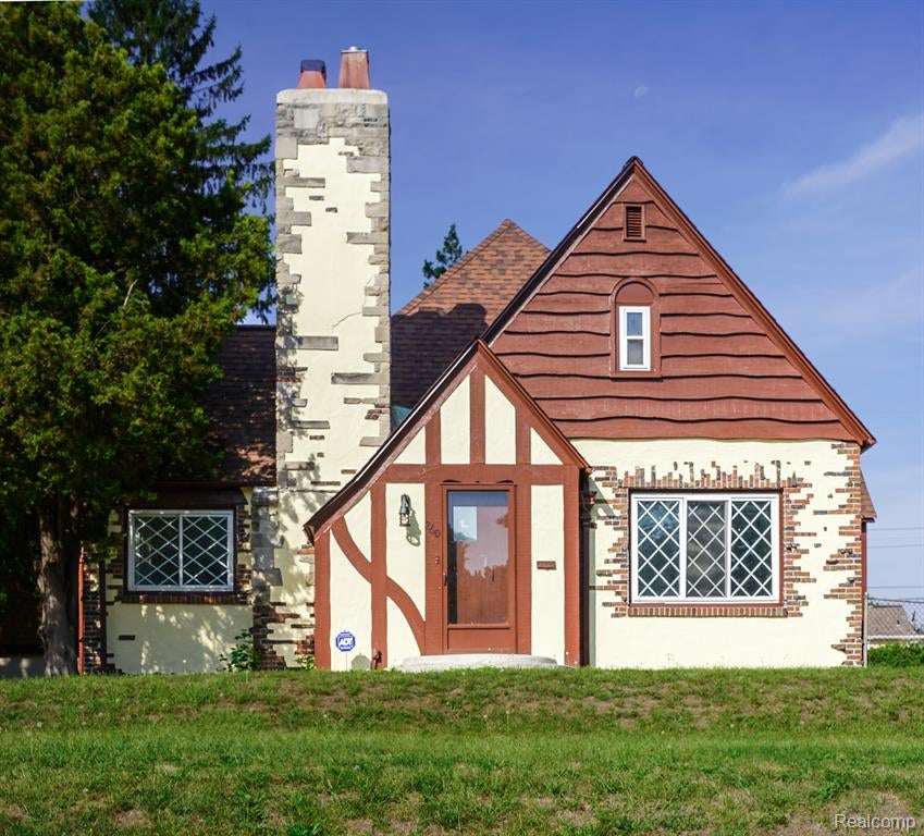 260 Cherokee Road Pontiac, MI 48341 - Photo 1 of 98 Gallery Image 1