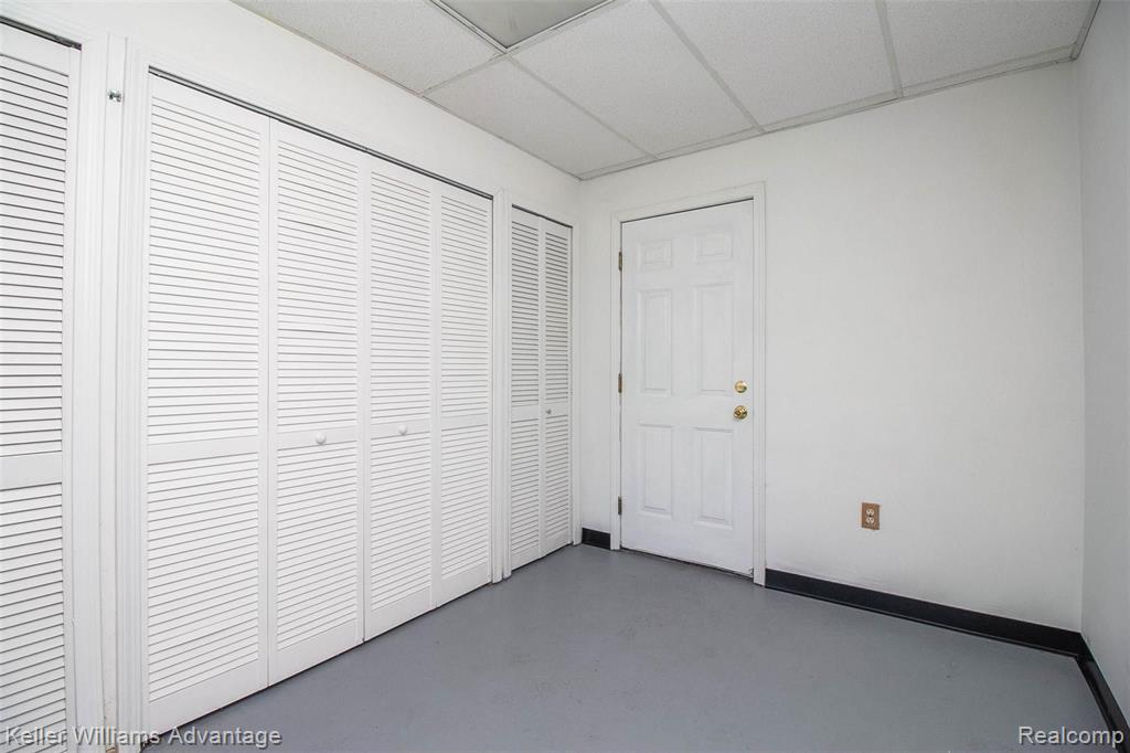 29541 King Road Romulus, MI 48174 - Photo 18 of 43