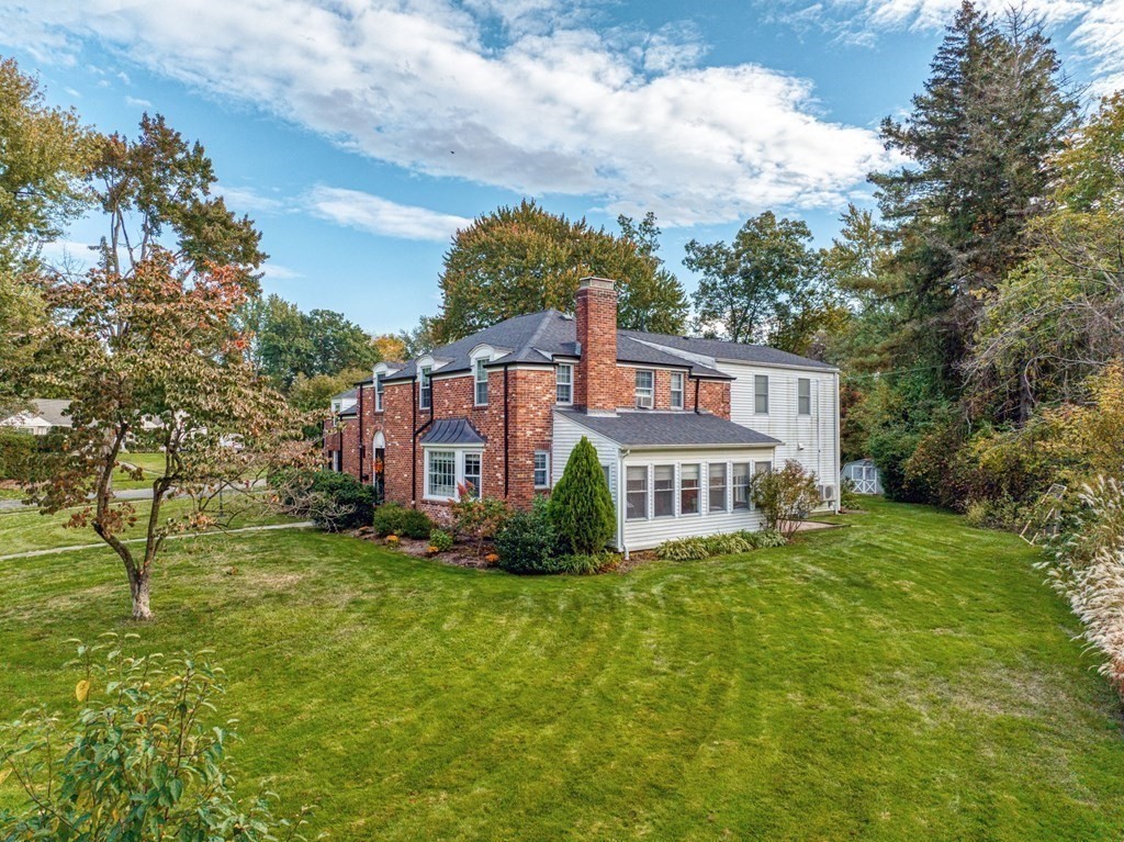 141 Englewood Road Longmeadow, MA 01106 - Photo 2 of 42 Gallery Image 2