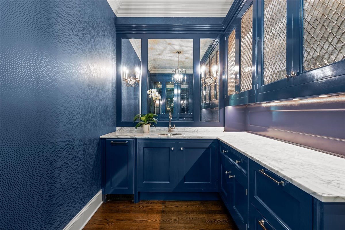 81 Locust Road Winnetka, IL 60093 - Photo 41 of 106 Gallery Image 41