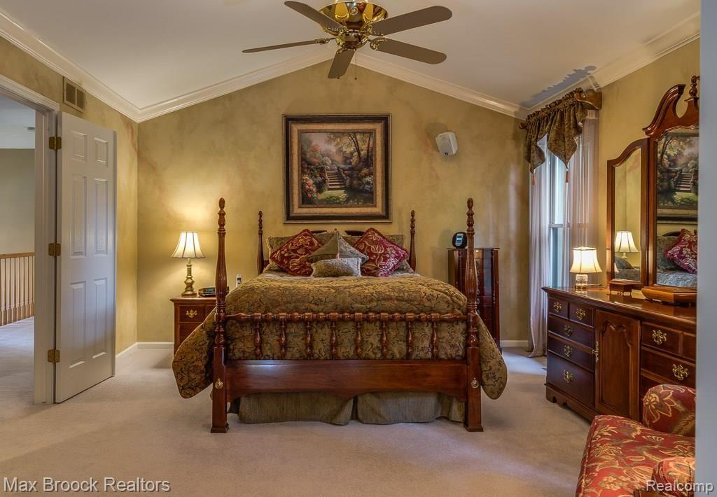 819 Rambling Drive Rochester Hills, MI 48307 - Photo 15 of 32