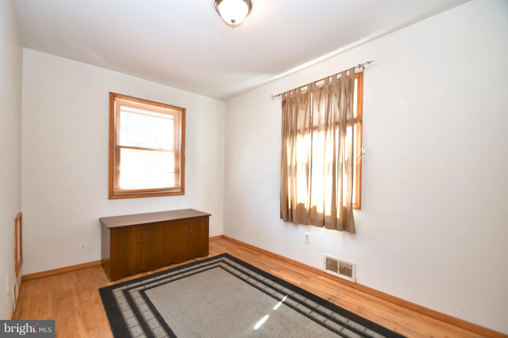 4723 Raspe Avenue Baltimore, MD 21206 - Photo 16 of 28 Bedroom