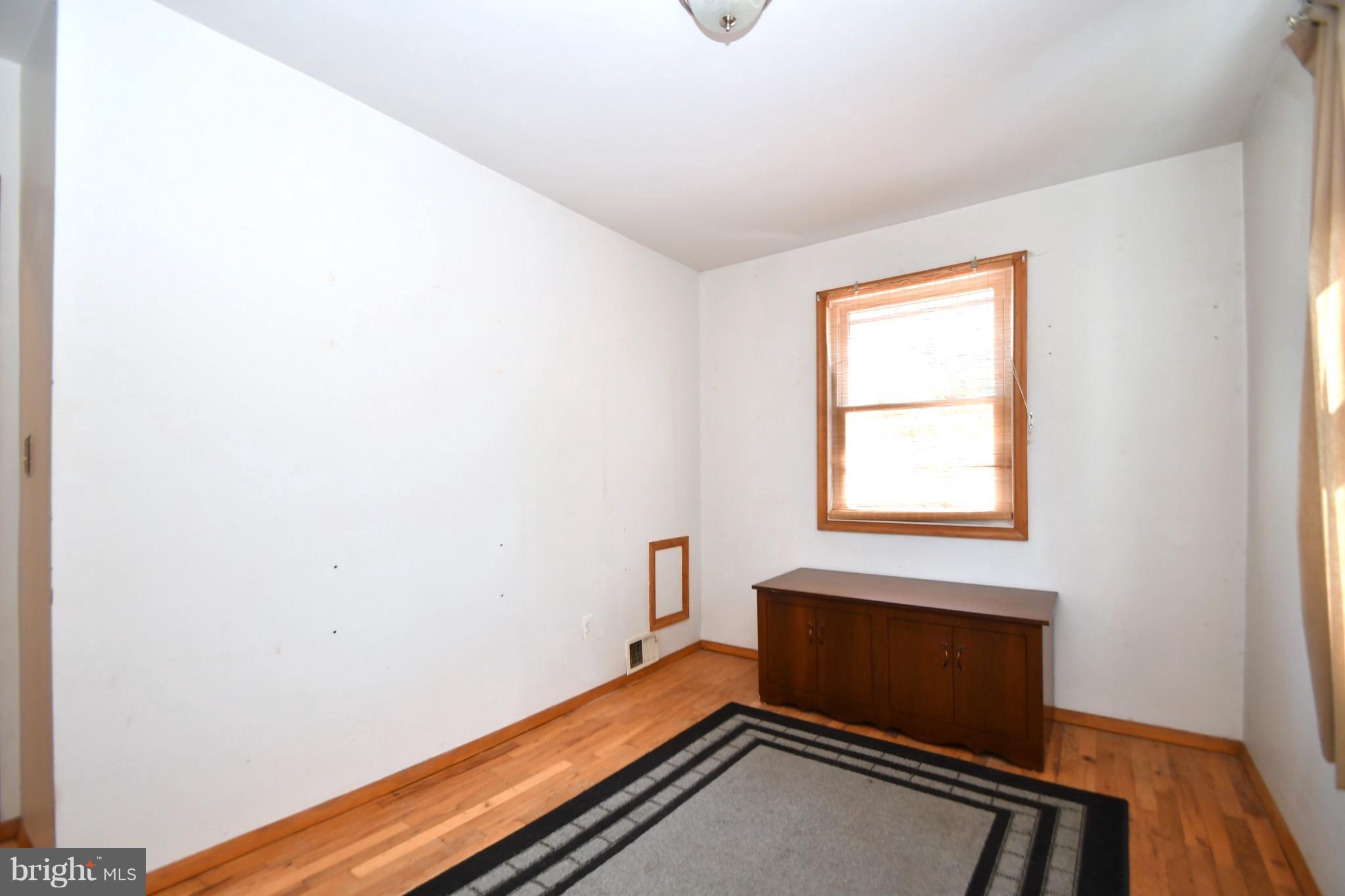 4723 Raspe Avenue Baltimore, MD 21206 - Photo 17 of 28 Bedroom