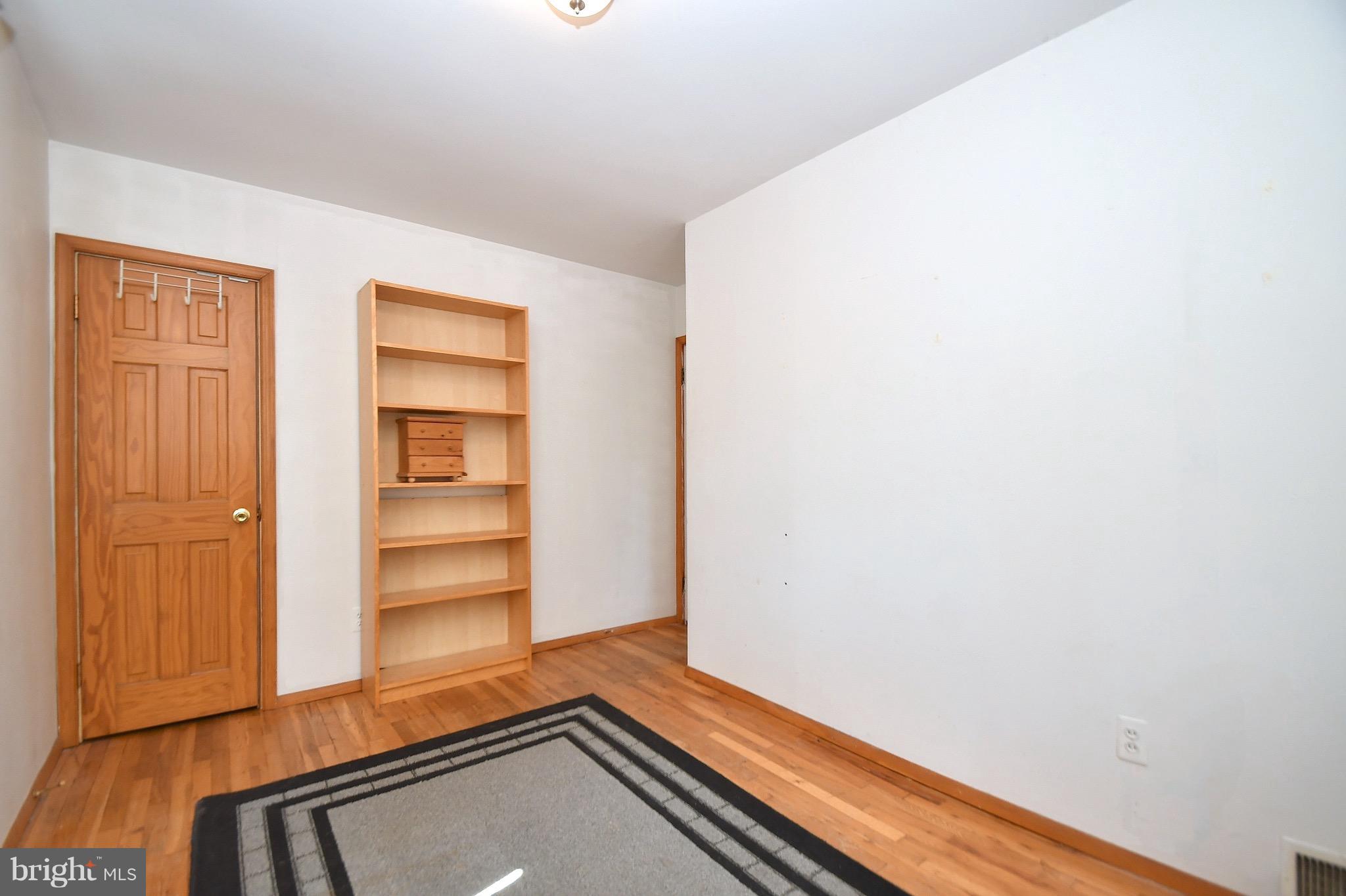4723 Raspe Avenue Baltimore, MD 21206 - Photo 18 of 28 Bedroom