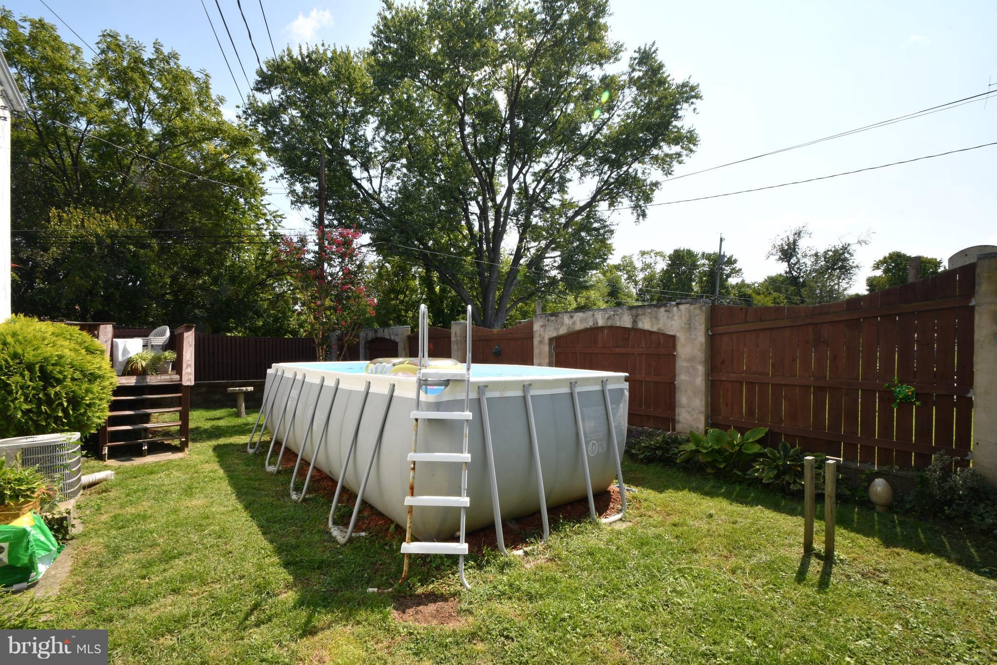 4723 Raspe Avenue Baltimore, MD 21206 - Photo 21 of 28 Exterior (Rear)