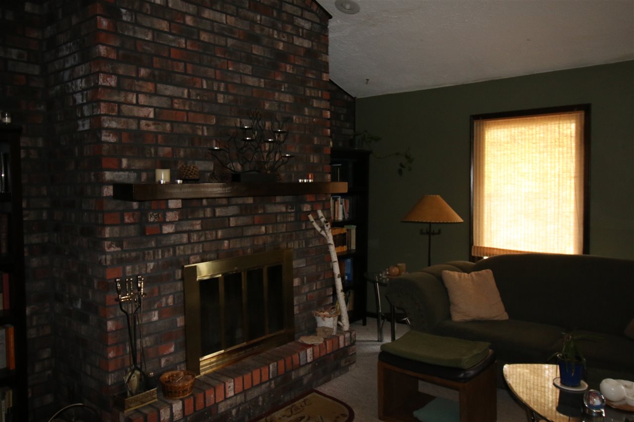 3890 Valerie Road Roscoe, IL 61073 - Photo 3 of 13 Gallery Image 3