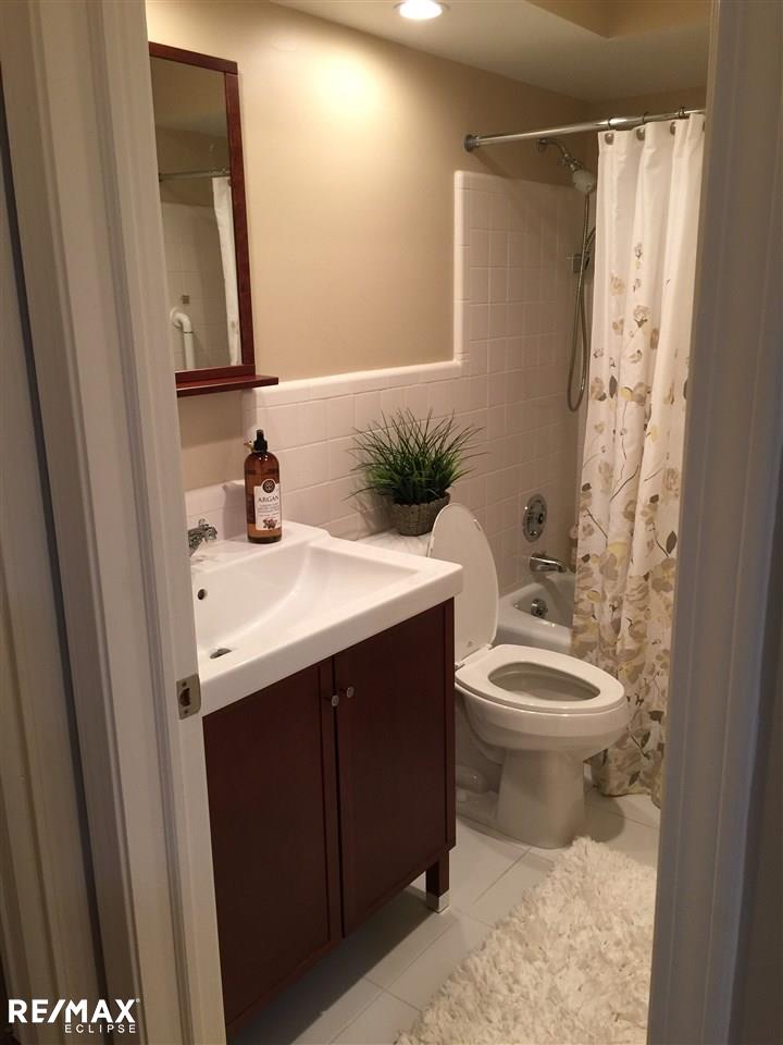 1750 Vernier Road, Unit 11 Grosse Pointe Woods, MI 48236 - Photo 22 of 31