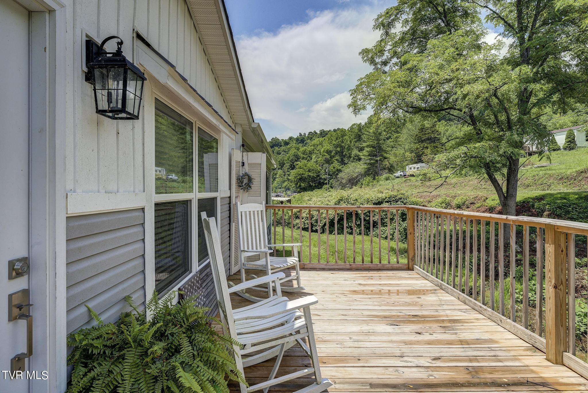 658 Willow Springs Road Elizabethton, TN 37643 - Photo 45 of 58 Exterior Willow Springs (7)