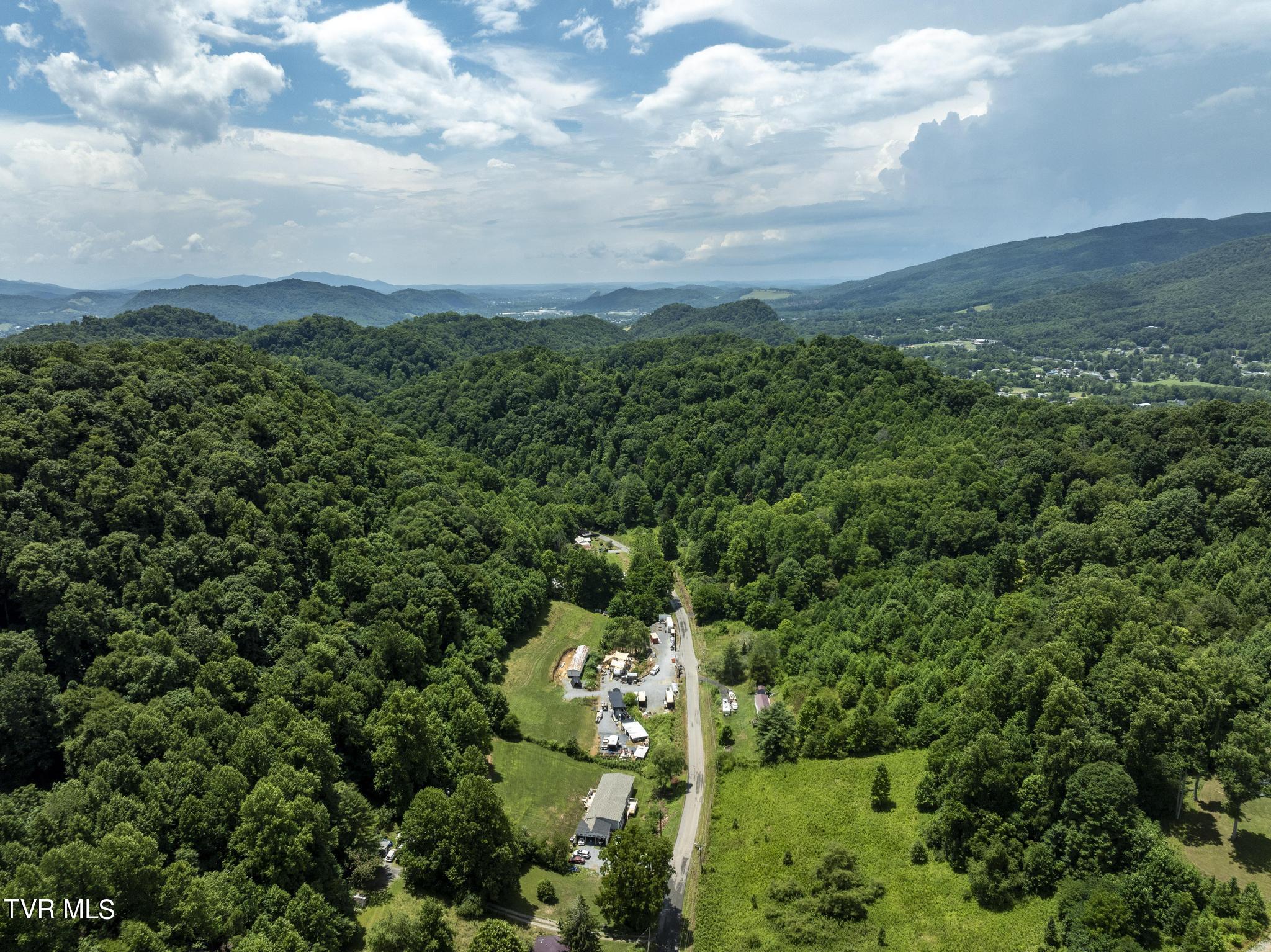 658 Willow Springs Road Elizabethton, TN 37643 - Photo 56 of 58 aerial (12)