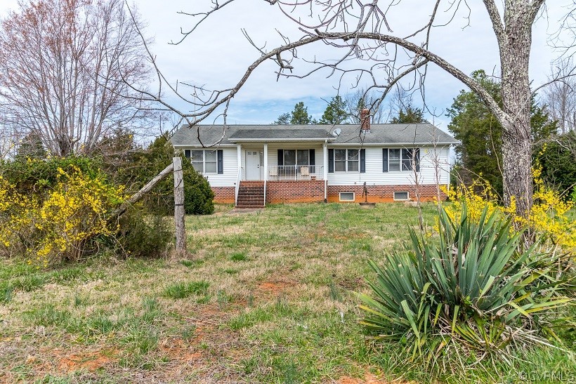 7045 Oral Oaks Road Kenbridge, VA 23944 - Photo 3 of 40