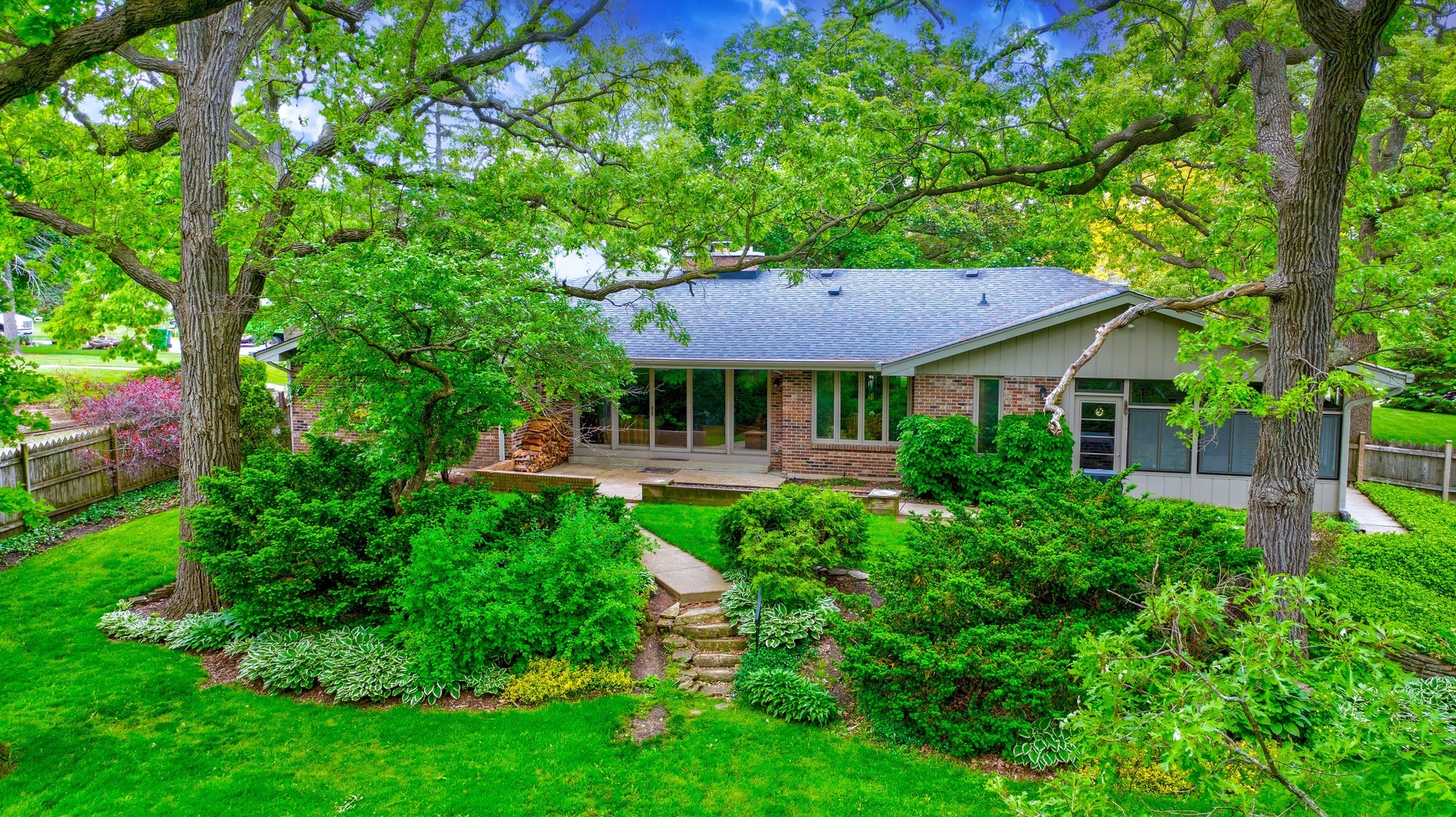 1059 Branch Road Gurnee, IL 60031 - Photo 20 of 28 a house view with a garden space