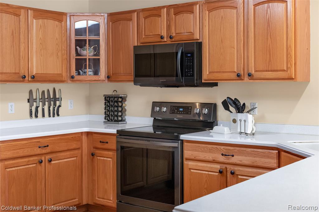 4881 Spring Meadow Drive Clarkston, MI 48348 - Photo 16 of 49 Gallery Image 16